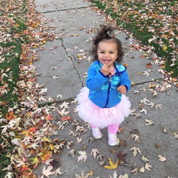 Welcome to my closet! ๐ - Picture 4 of 7